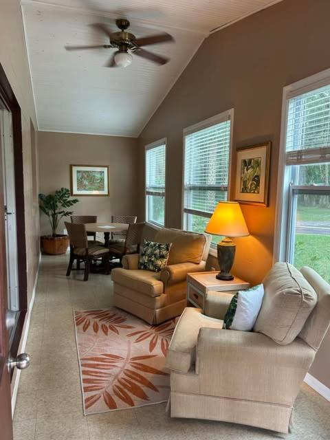 Resort Tropical Marina & On Beresford 3*
