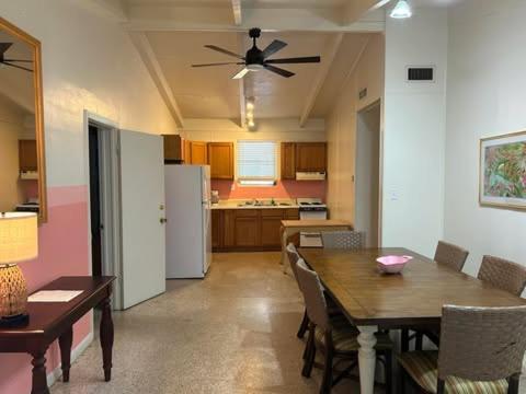 Tropical Marina & On Beresford 3* DeLand