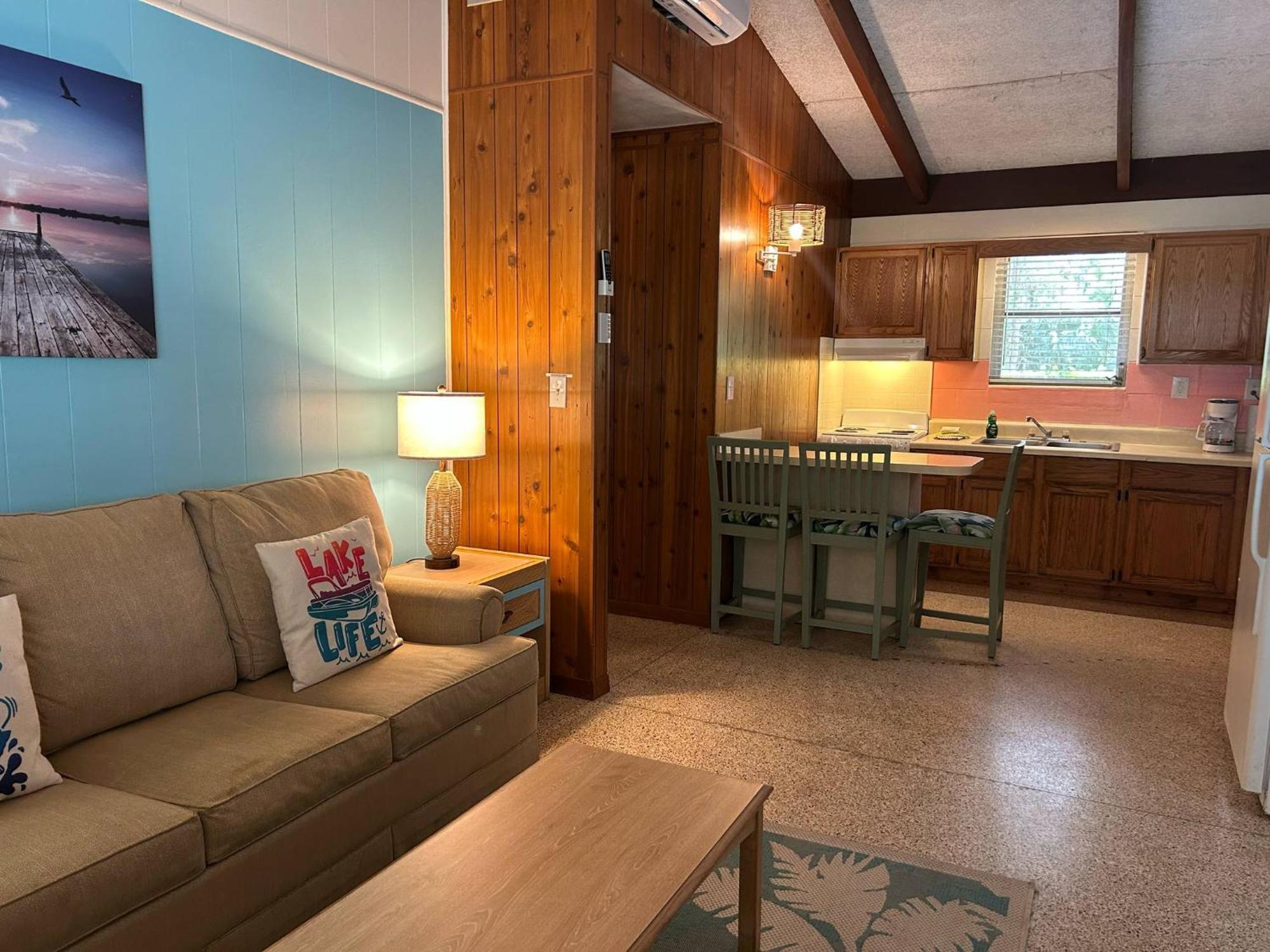 Tropical Marina & On Beresford 3* DeLand